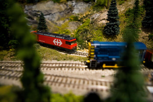 H0 scale model train