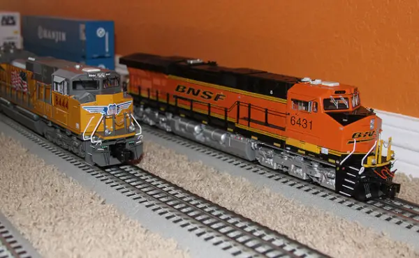 o scale rail