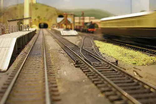 laying train track