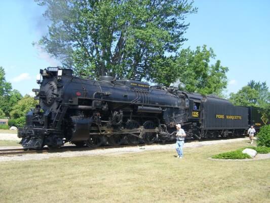 pere marquette 1225 polar express train